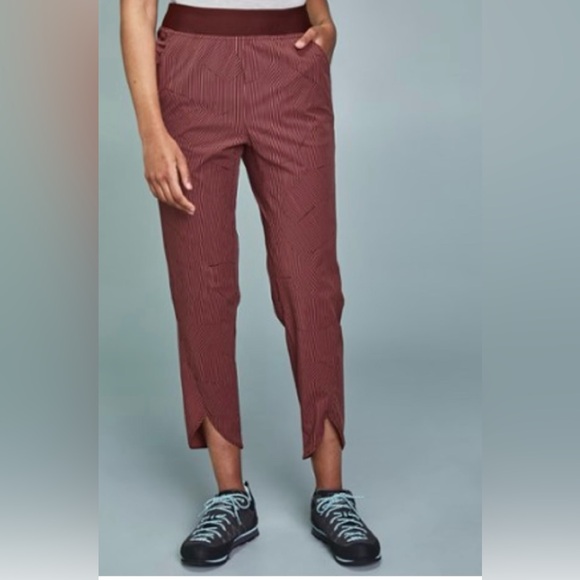 Mountain Hardwear
Railay Ankle Pants - Women's large hiking - Picture 1 of 6